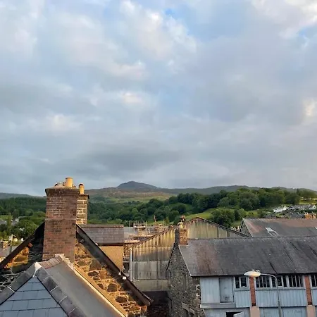 Character Townhouse In Town Centre & Superb Views Villa Dolgellau Exterior photo