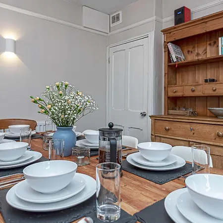 Character Townhouse In Town Centre & Superb Views Villa Dolgellau Exterior photo